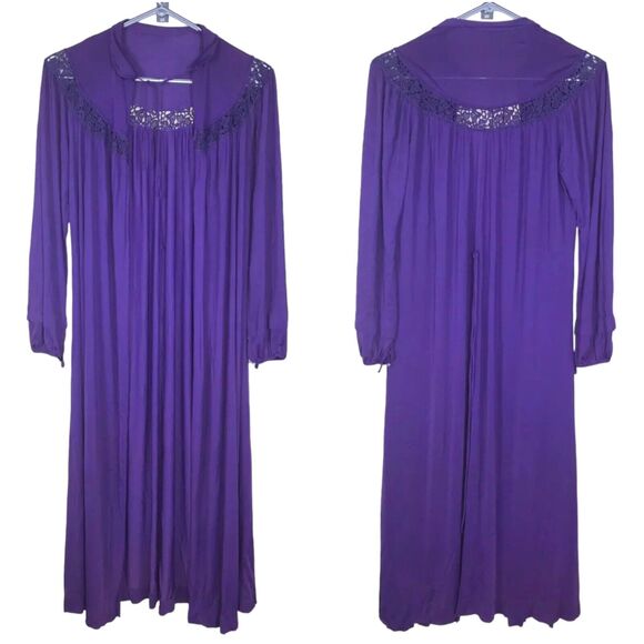 Carters Celamere Purple Robe Lace Trim Long Sleeve Tie Waist Vintage 1960s 70s S - Picture 1 of 13